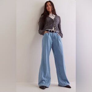 ▪️NWT We The Free Sheridan Trouser Flare Jeans